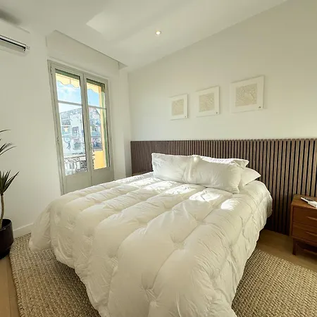 Cornut 5a Apartment *