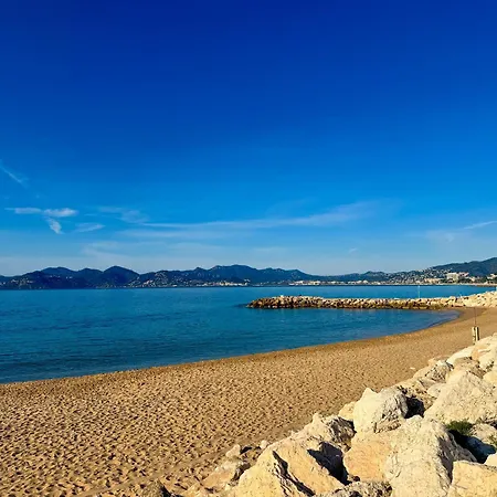 Cornut 5a Apartment Cannes